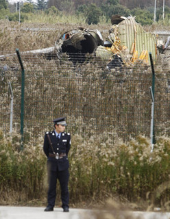 大破した飛行機.jpg